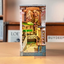 Book Nook Model Sakura Densya